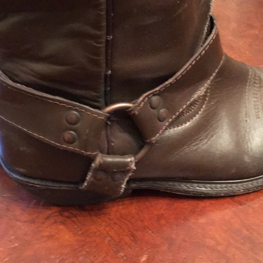 Cuero Leather Boots - image 3